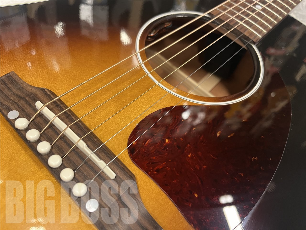 Gibson J-45 Standard【Vintage Sunburst】（B級特価/送料無料）【楽器