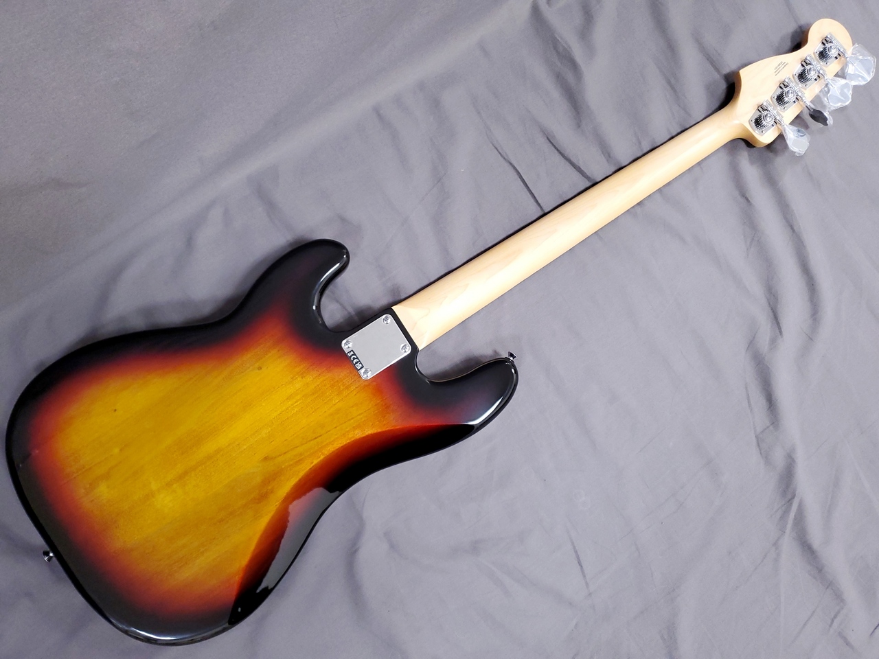 Fender Standard Precision Bass 3-Color Sunburst（新品