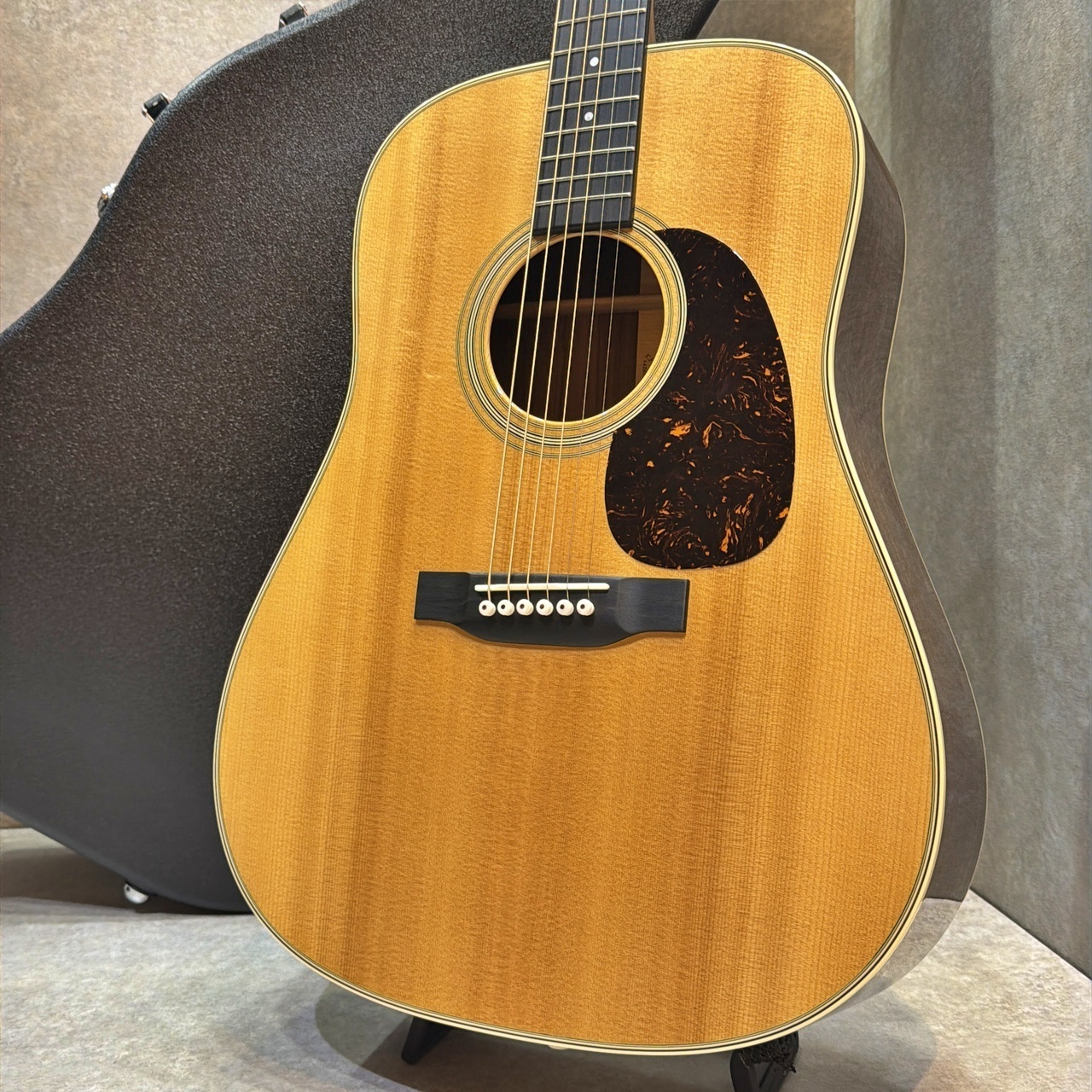Martin 【美品中古】【試奏動画あり】D-28 Standard '25【深みのある色
