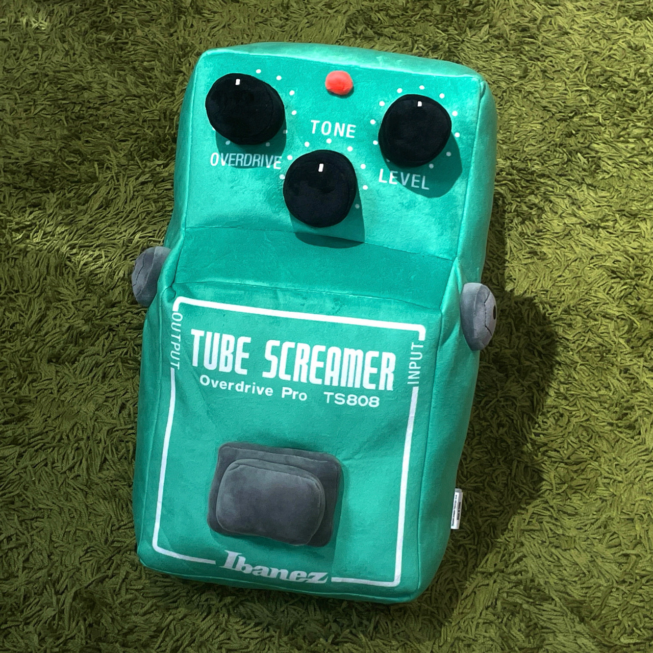 新品 Ibanez TS808 チューブスクリーマー ぬいぐるみ IBANEZの名機TS808を細部まで再現したデザイングッズが発売！