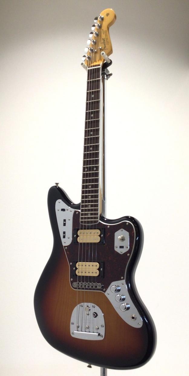 Fender Kurt Cobain Jaguar, Rosewood Fingerboard / 3-Color Sunburst