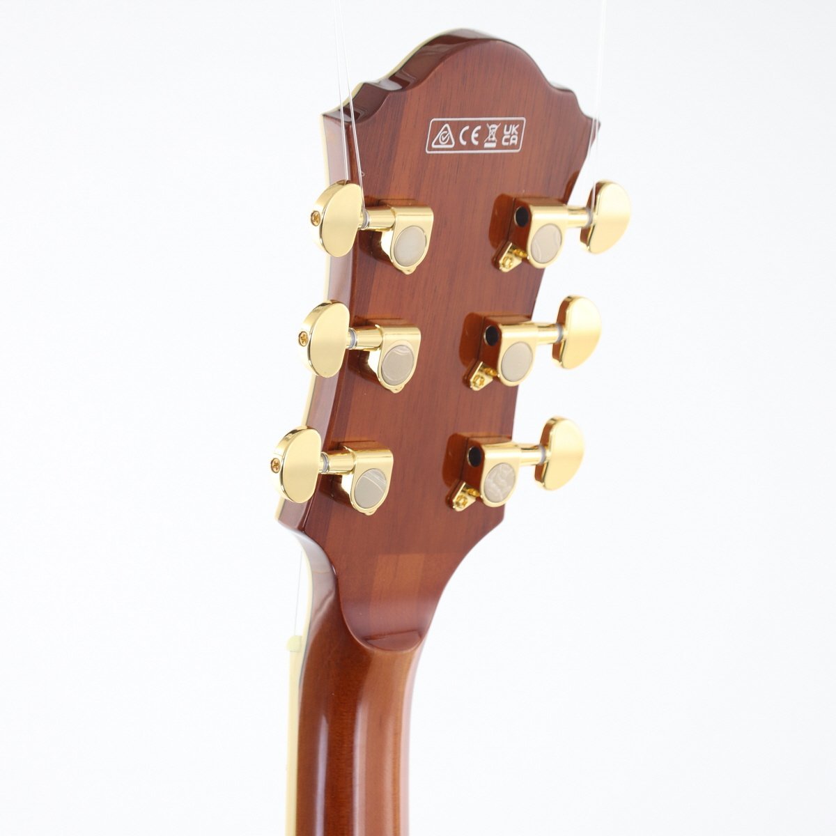 Amber様 BOLD FRAME COLOR LENS SUNGLASSES｜CONVERSE TOKYO (コンバース