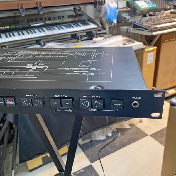 YAMAHA TX81Z（中古）【楽器検索デジマート】