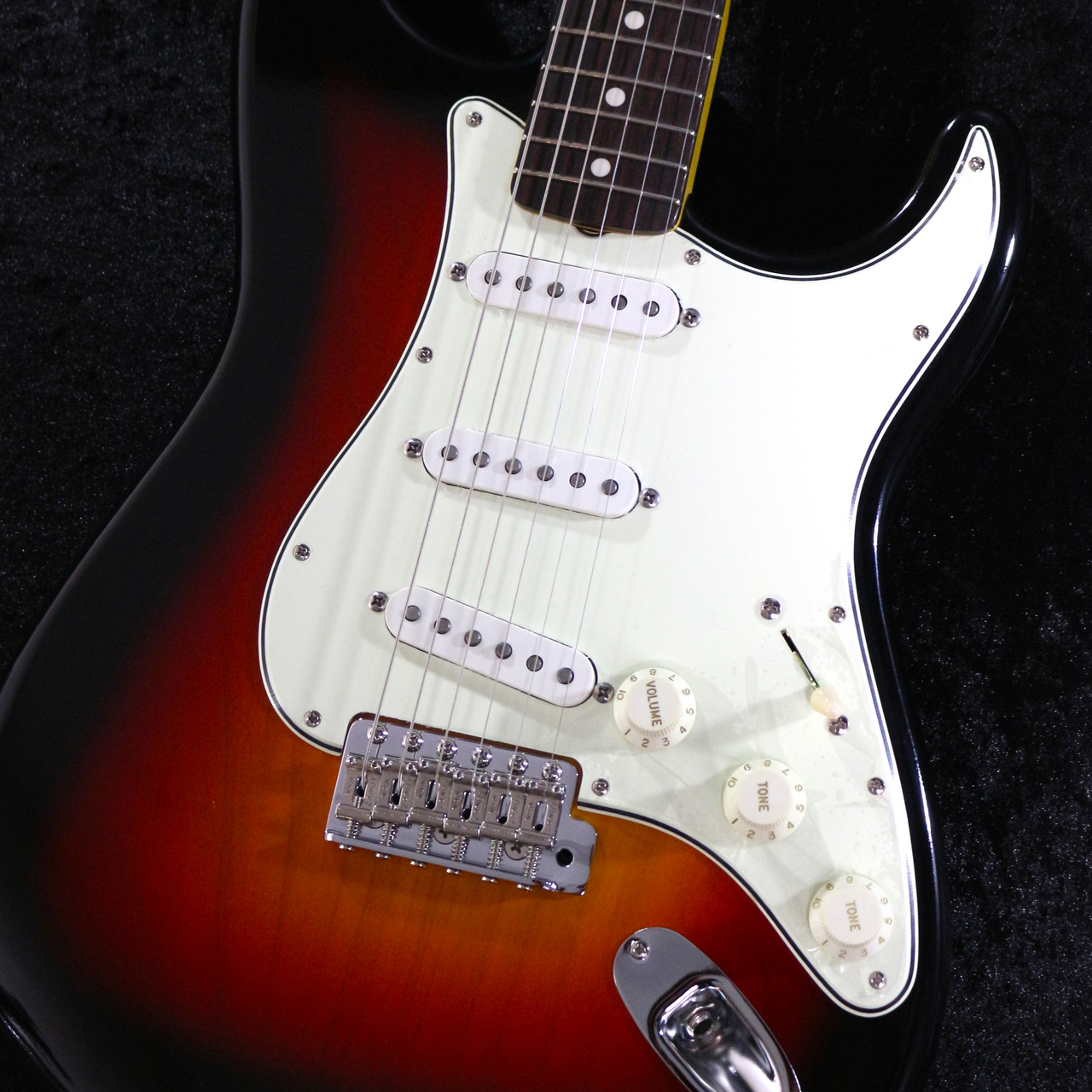 Vanzandt STV-R2 CTM -#10329【3.31kg】【Fullertoneピックアップ搭載