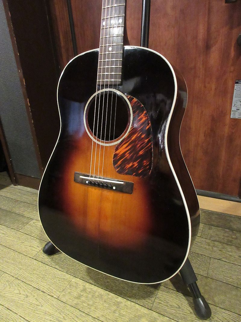 Gibson 1943 J-45 