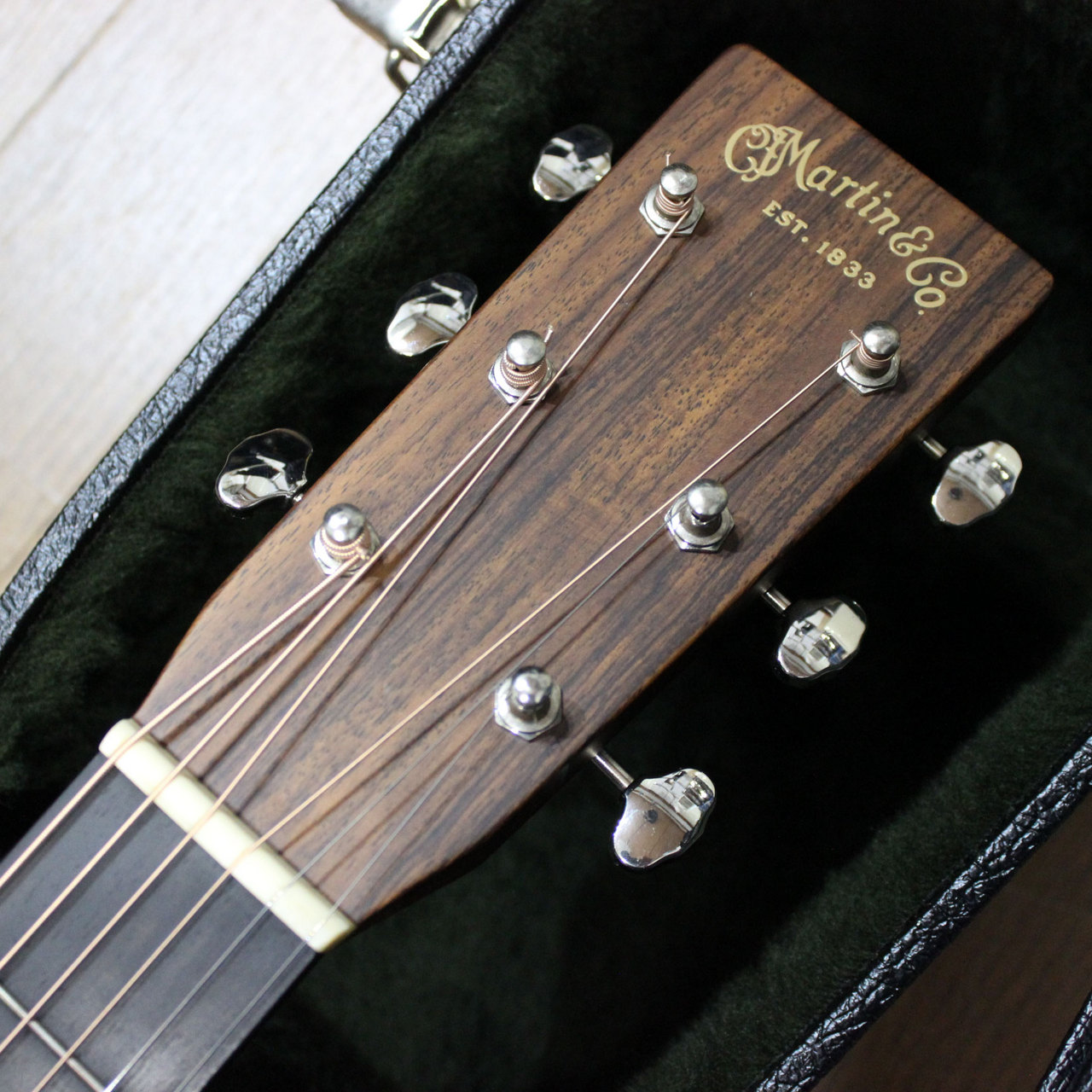 Martin D-28 Standard fishmanピックアップ Martin Standard D-28 Acoustic Guitar/ WITH FISHMAN PICKUP | Reverb