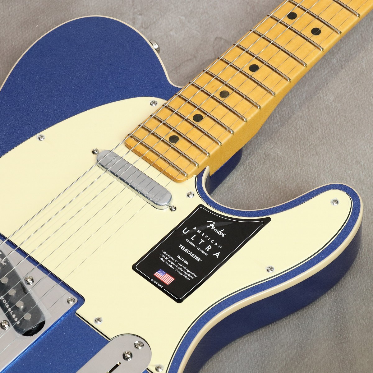 Fender American Ultra Telecaster Maple Fingerboard Cobra Blue