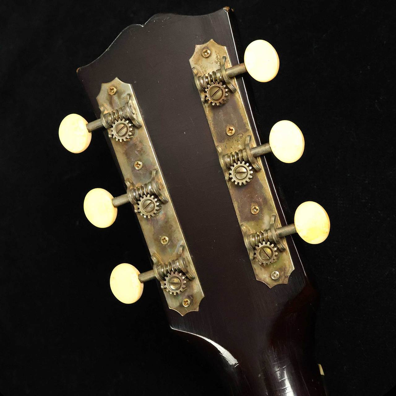 Gibson 1942 Banner J-45 Vintage Sunburst Light Aged S/N：21054019