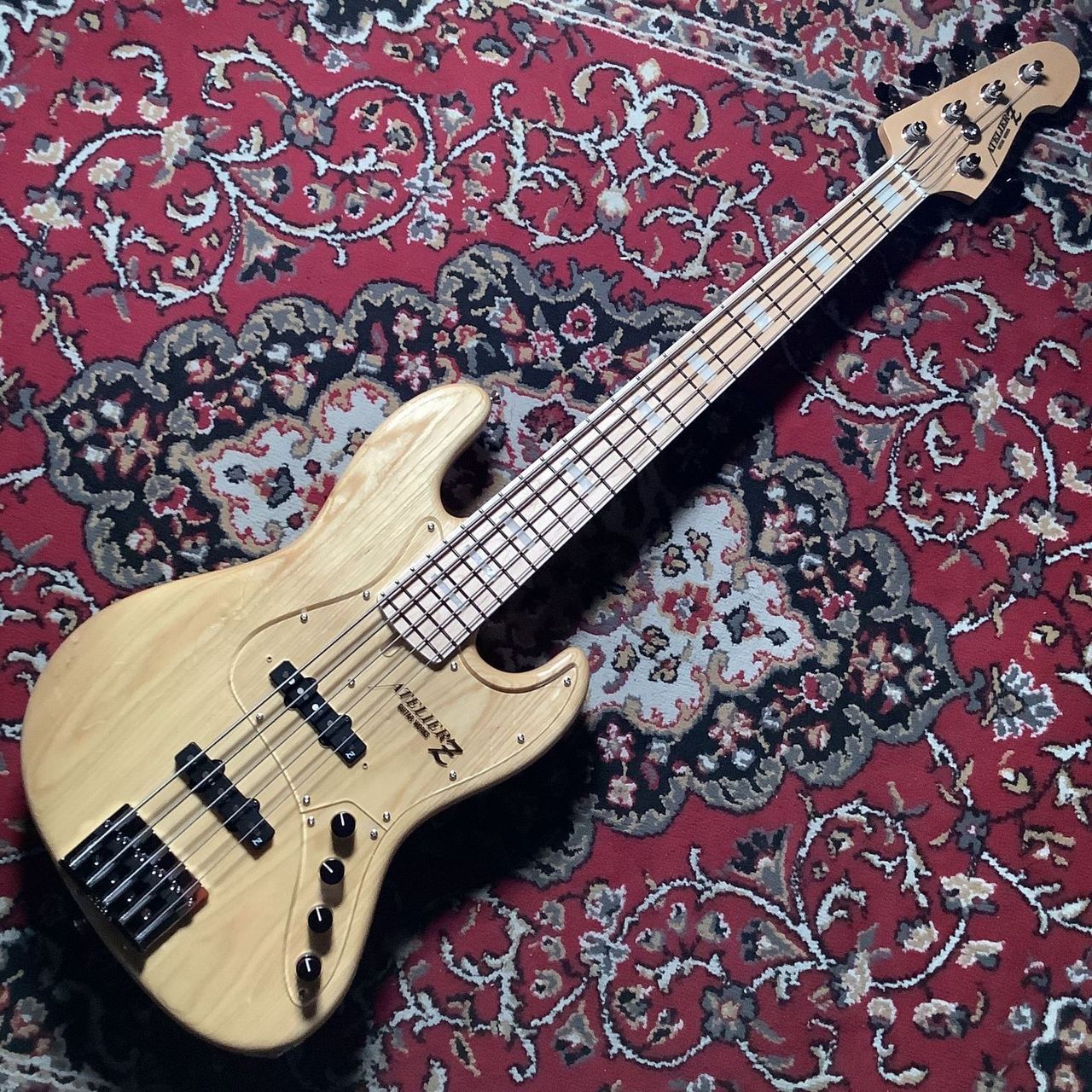 ATELIER Z M265エレキベース ブラック 5弦