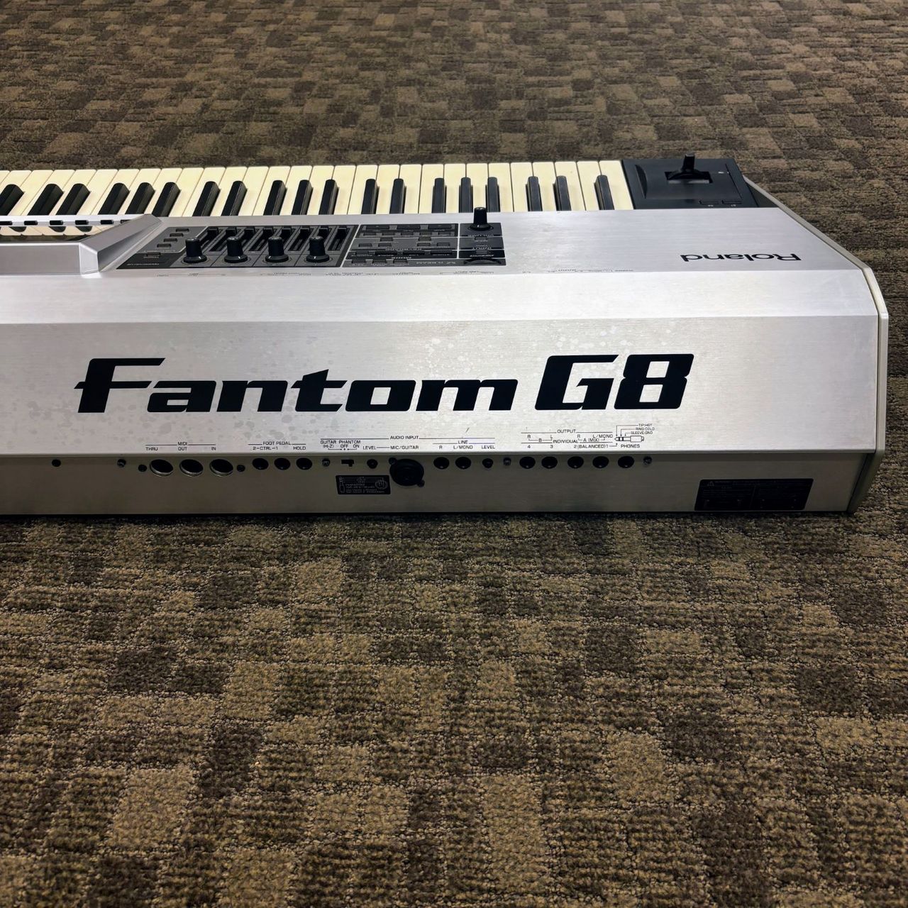 Used Roland Fantom G8 Roland FANTOM-G8【現物画像】(中古/送料無料)【楽器検索デジマート】