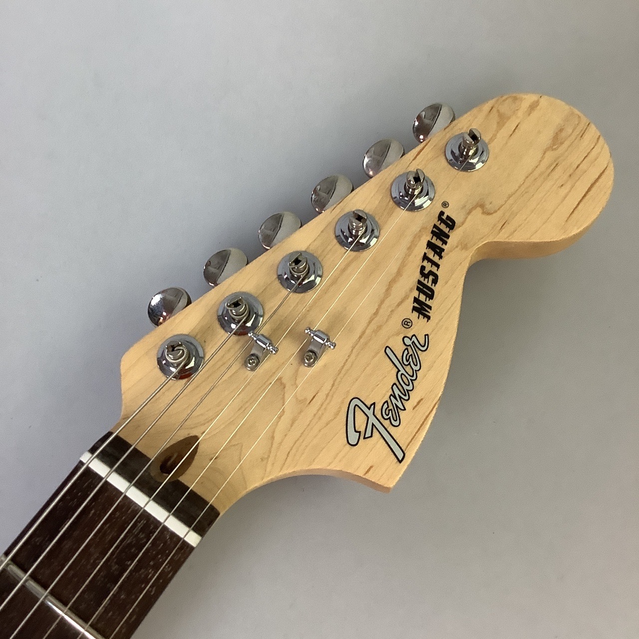 Fender AMERICAN PERFORMER MUSTANG（中古/送料無料）【楽器検索