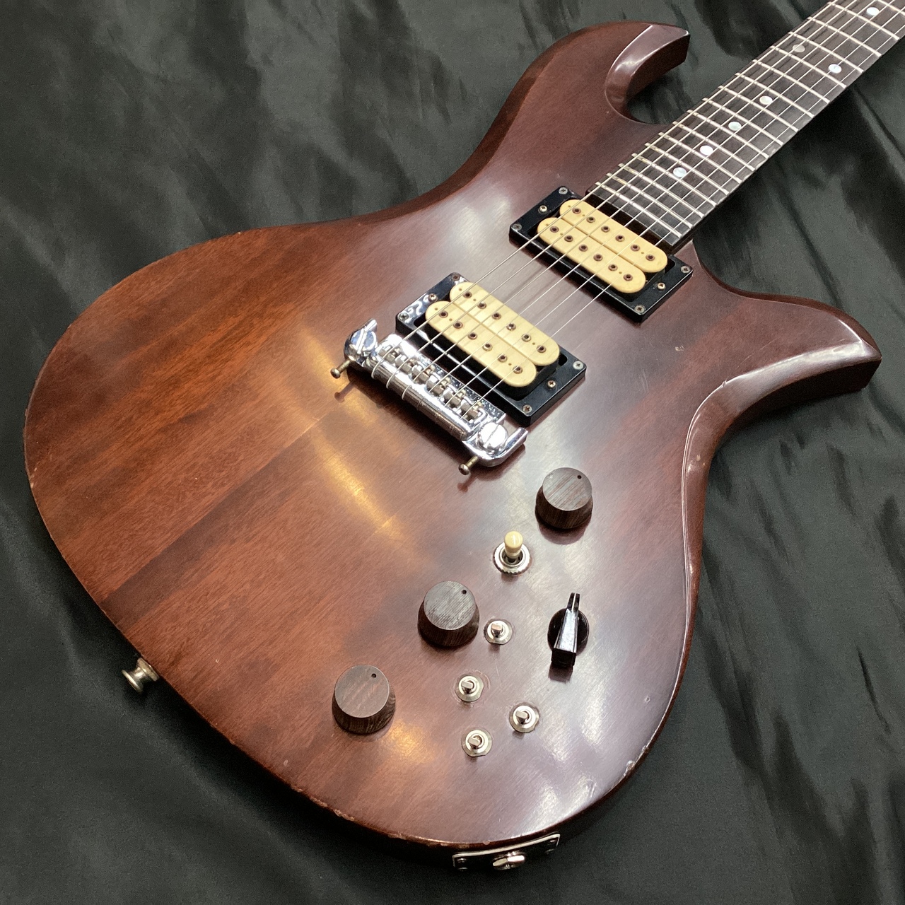 Aria Pro II EG1200(アリアプロツー、エレキギター)（中古