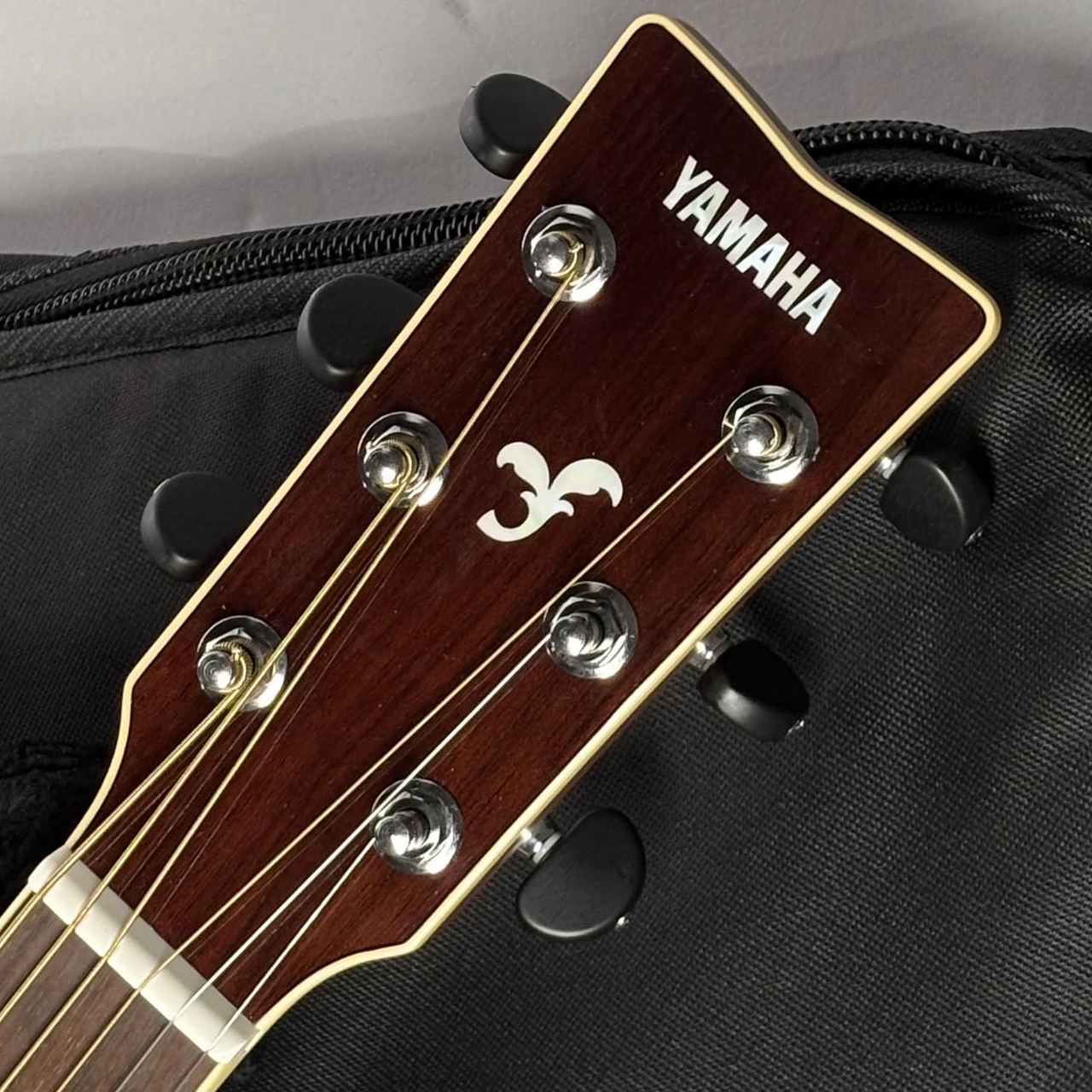 YAMAHA FSX825C BS(ブラウンサンバースト) アコースティックギター