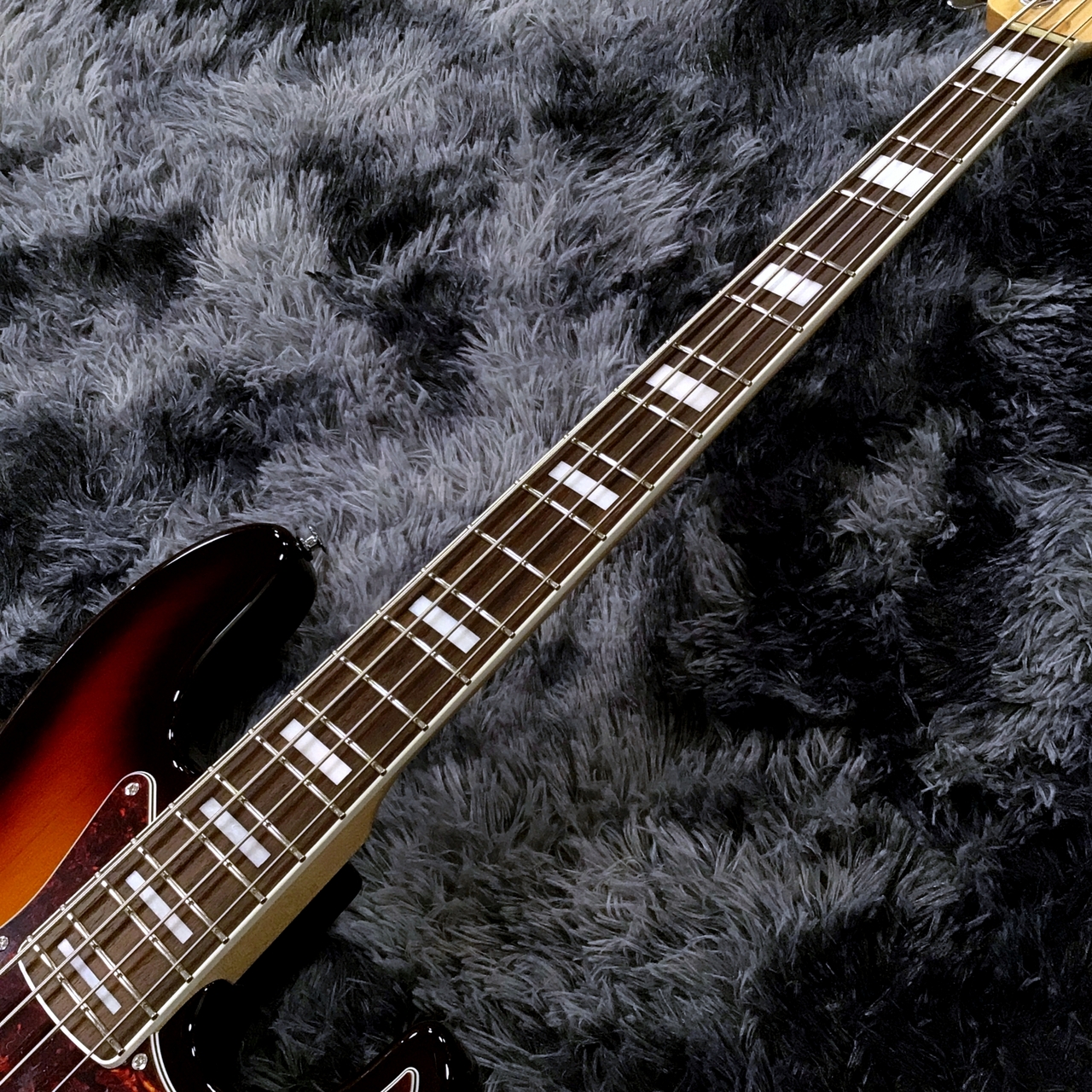Black Smoker Standard Series BETA J4 3-Tone Sunburst【国産