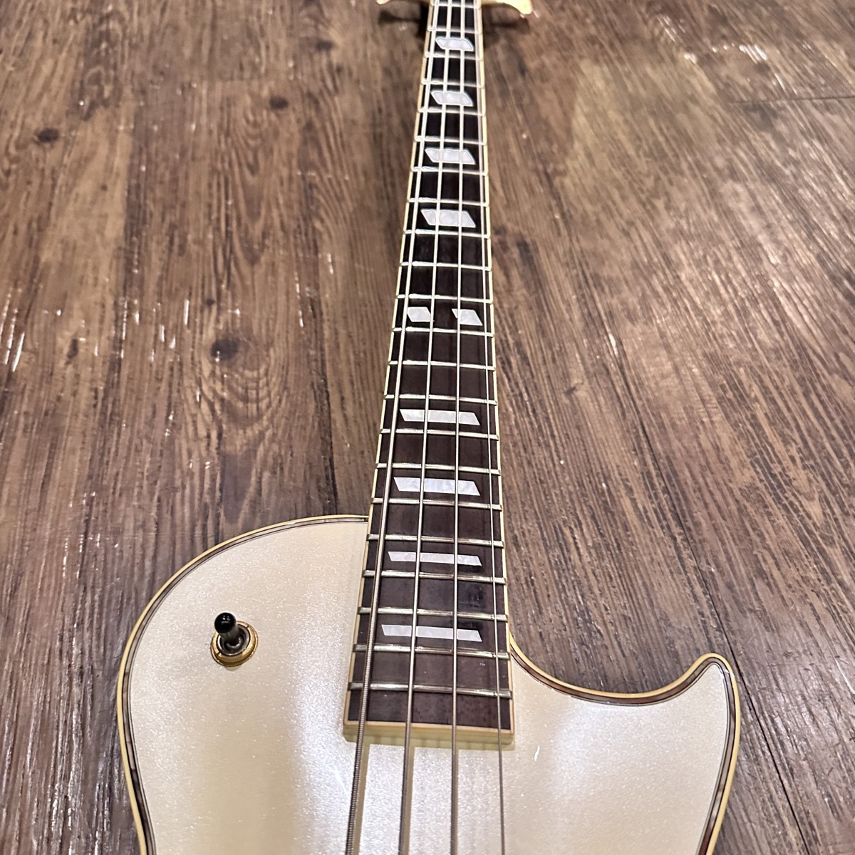 Greco LGB-90 LP Custom Bass Pearl White 2002年製 レスポール ベース