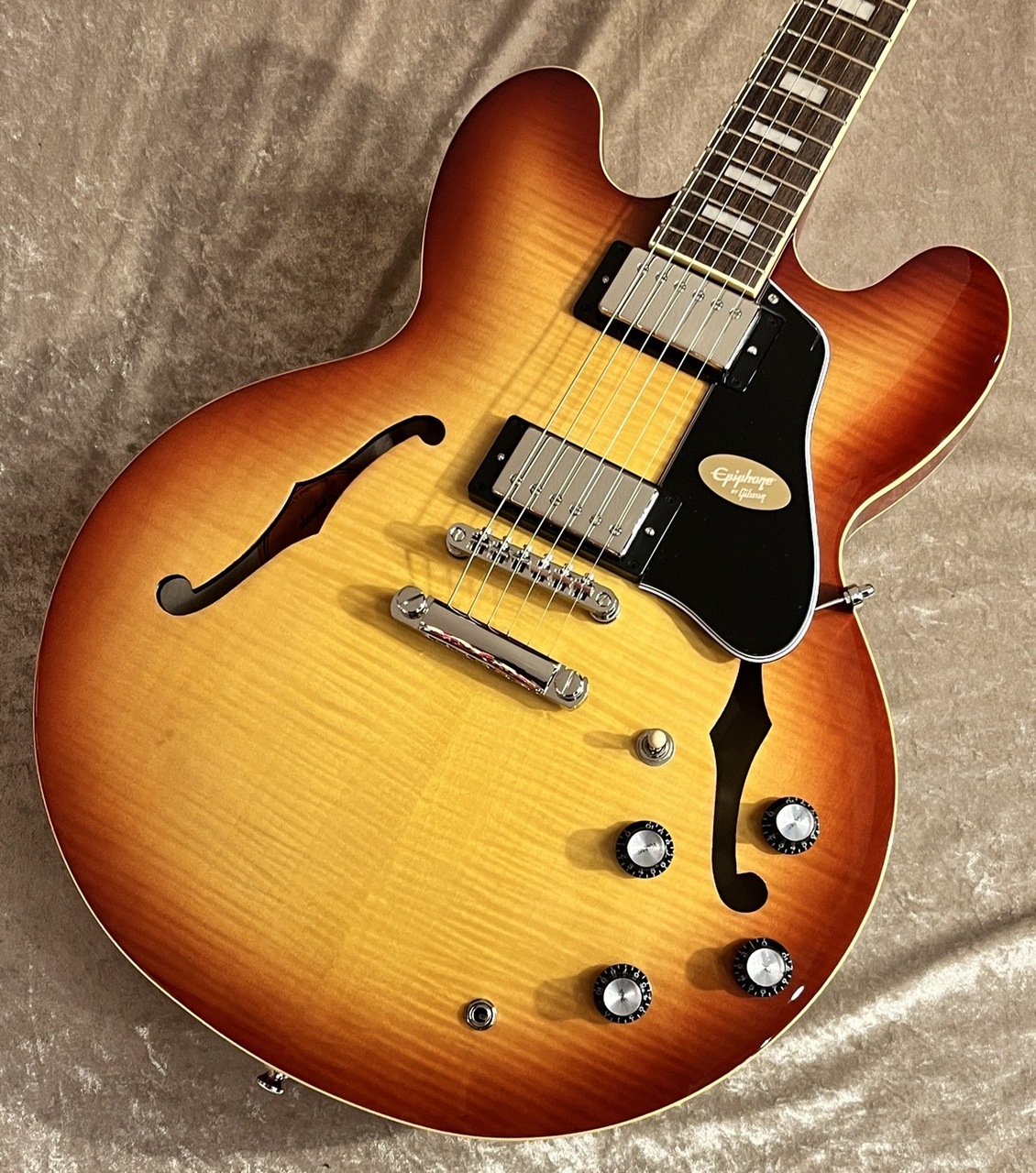 Epiphone 【SALE!!】ES-335 Figured Raspberry Tea Burst #25011511129