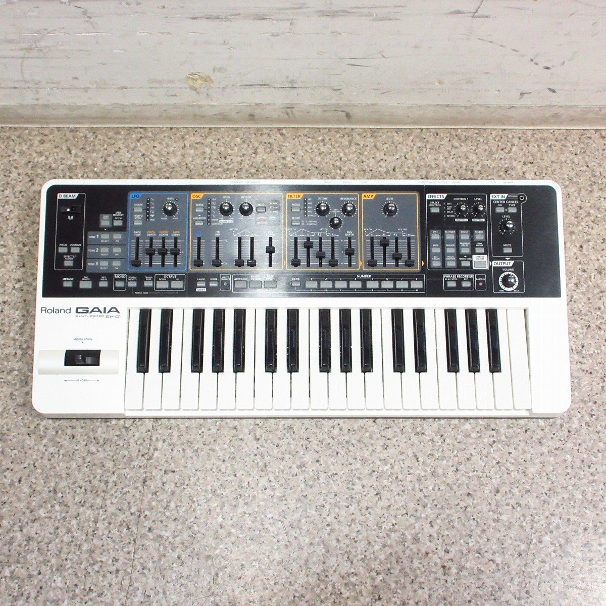 Roland SH-01 -GAIA- 