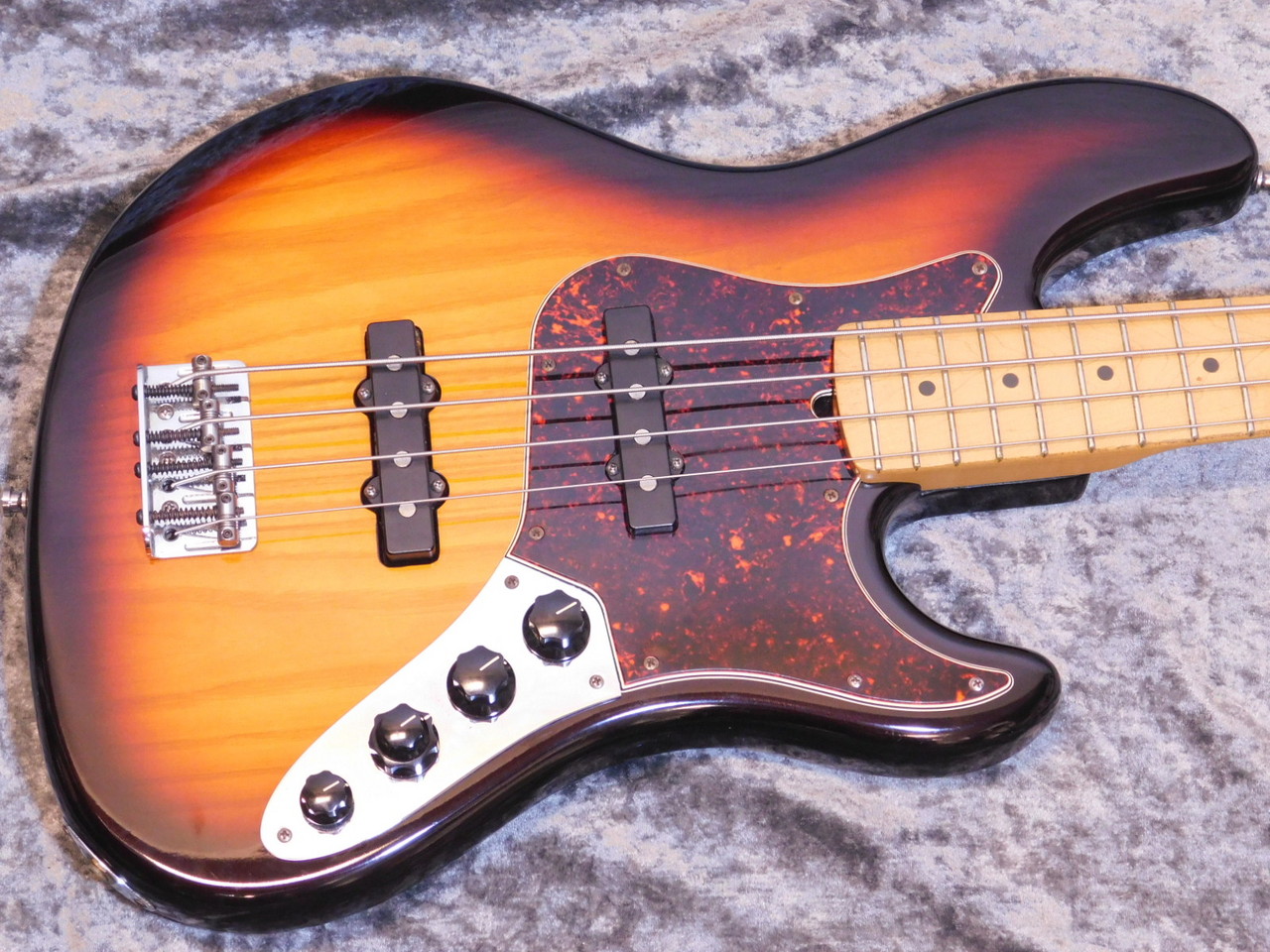 1998年　Fender USA Jazz Bass サンバースト 1998年 Fender USA Jazz Bass サンバースト