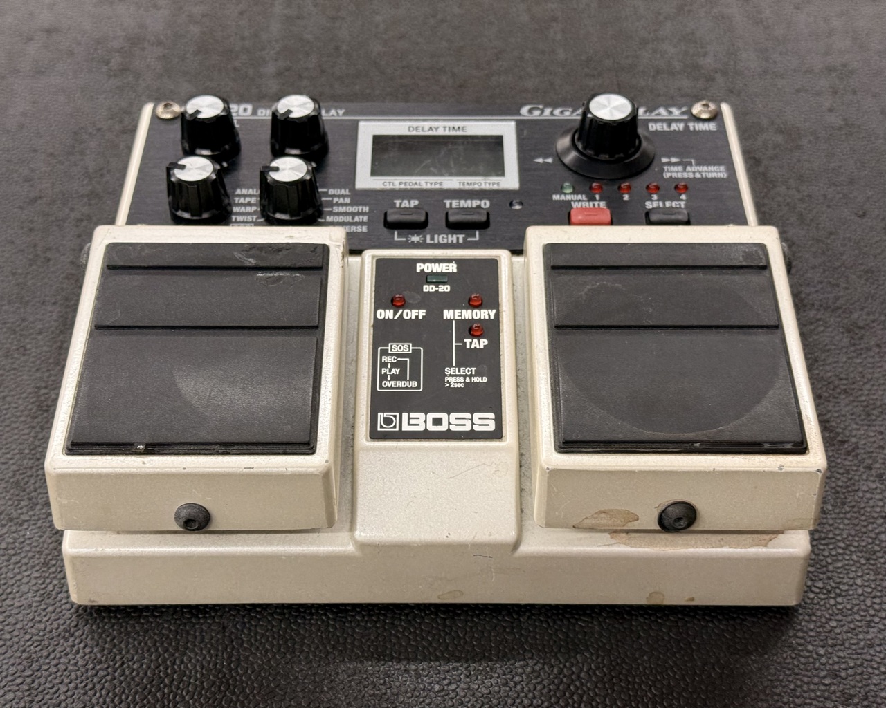 BOSS/DD-20 Giga Delay【中古完動品】デジタルディレイ BOSS DD-20 Giga Delay 【御茶ノ水本店】（中古）【楽器検索
