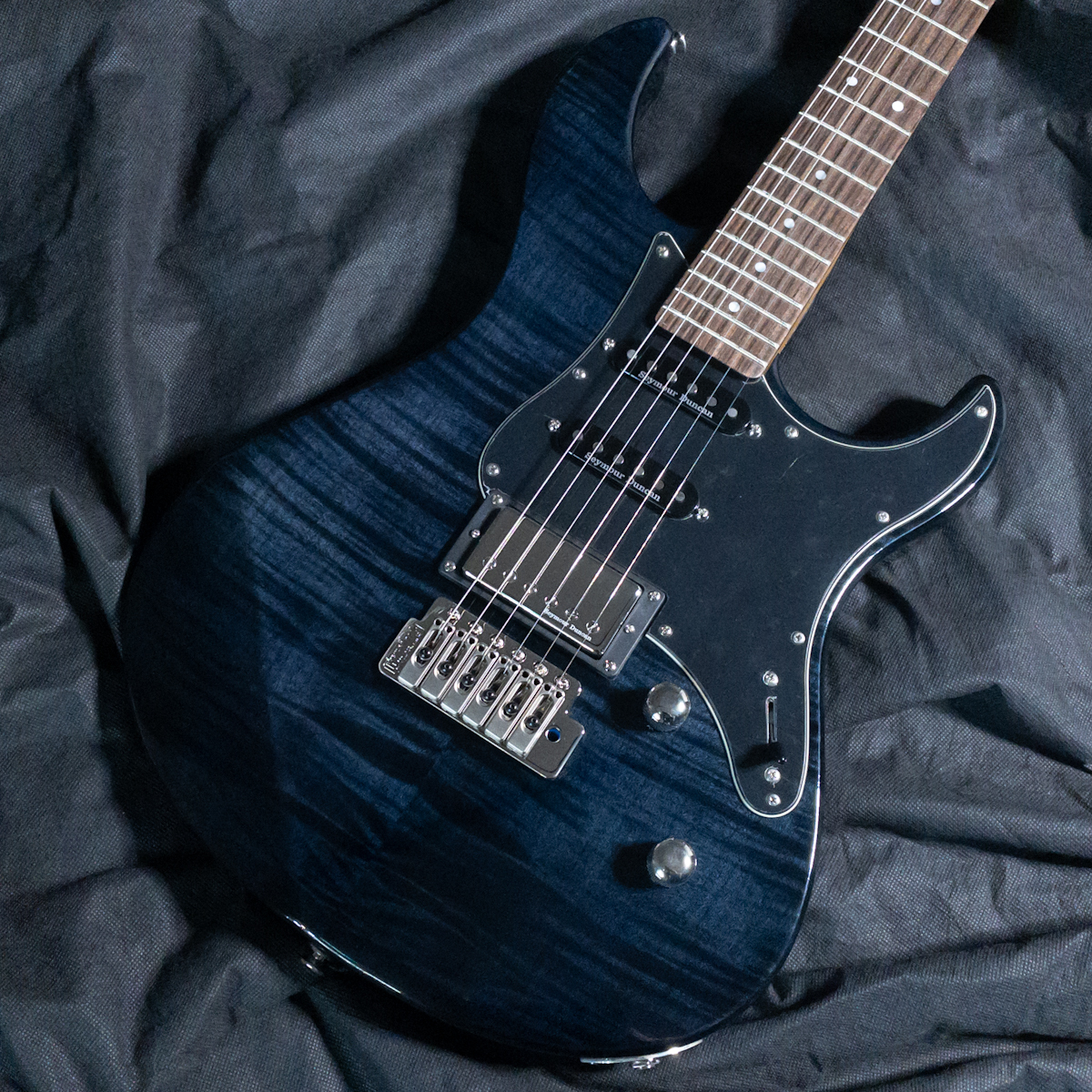 YAMAHA PACIFICA612VIIFM TBL (トランスルーセントブラック