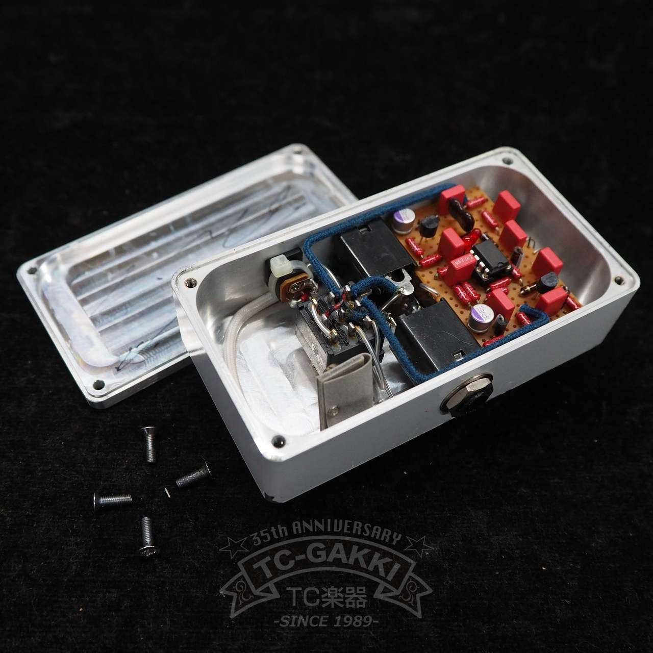 ギター Leqtique Maestoso Cloudy White Limited Leqtique Maestoso Cloudy White Limited（中古）【楽器検索