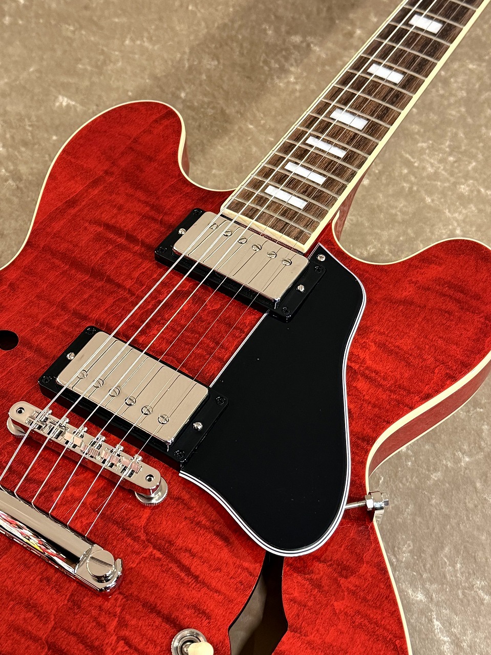 Gibson 【NEW】 ES-335 Figured Sixties Cherry sn214260332 [3.86kg
