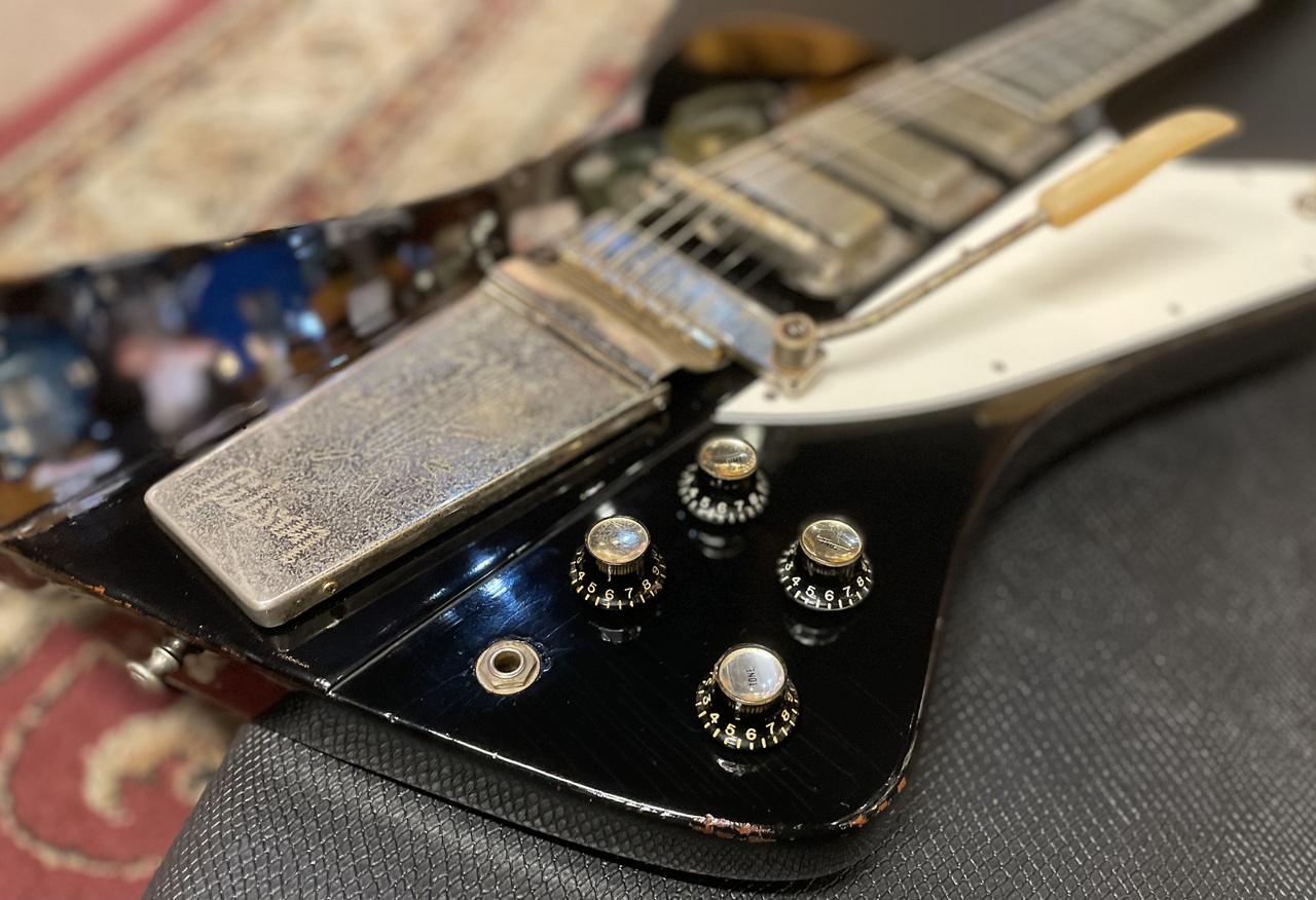 デイがファイアーバード Gibson 1964 Firebird VII - Black Refinished ≒4.23kg