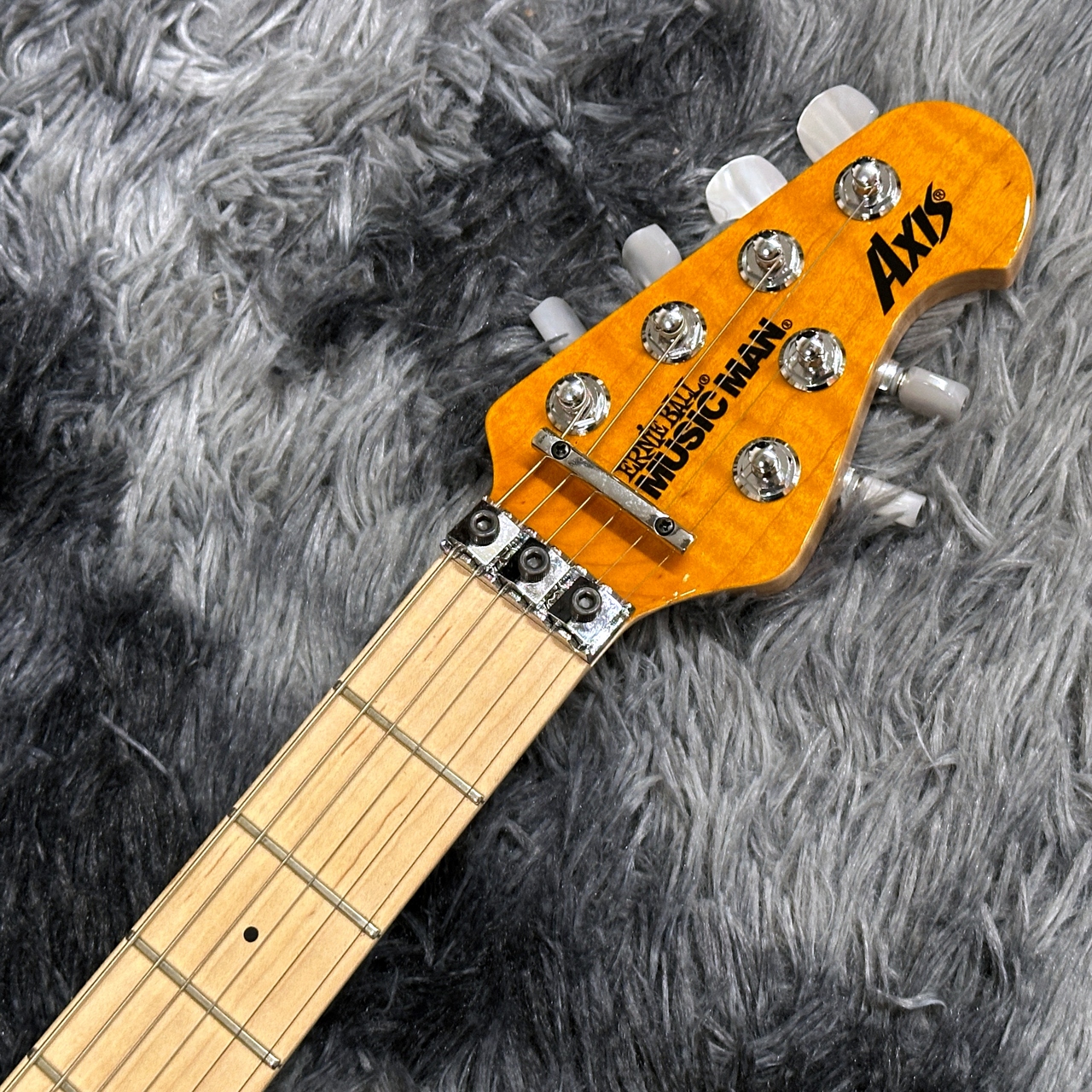 MUSIC MAN KID Limited Axis Trans Gold Quilt Mutching Head