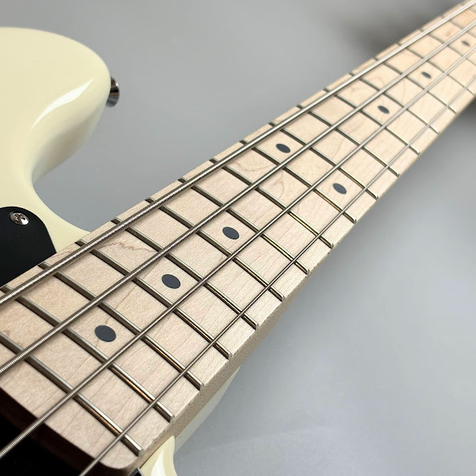 エレキベース ホワイト（価格交渉OK） 新価格でお得に】 Ryoga SKATER-BASS White エレキベース PJタイプ