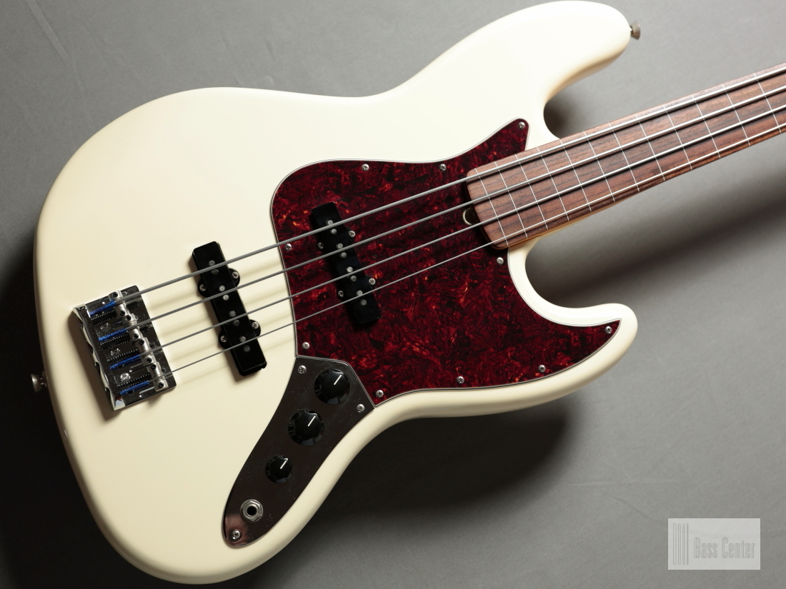 Fender AMERICAN PROFESSIONAL II JAZZ BASS Fretless Olympic White