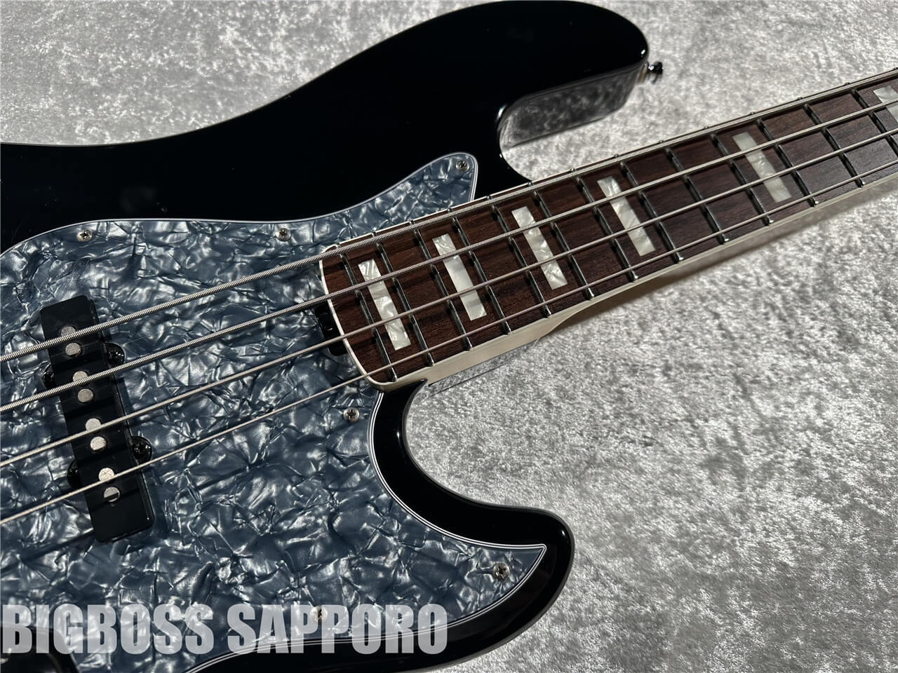 週末値下げ】lakland bass-