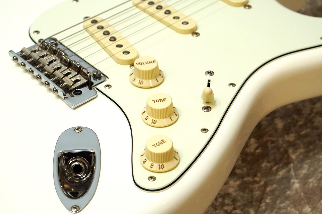 Fender Made in Japan Hybrid 60s Stratocaster -Vintage White-【2020 