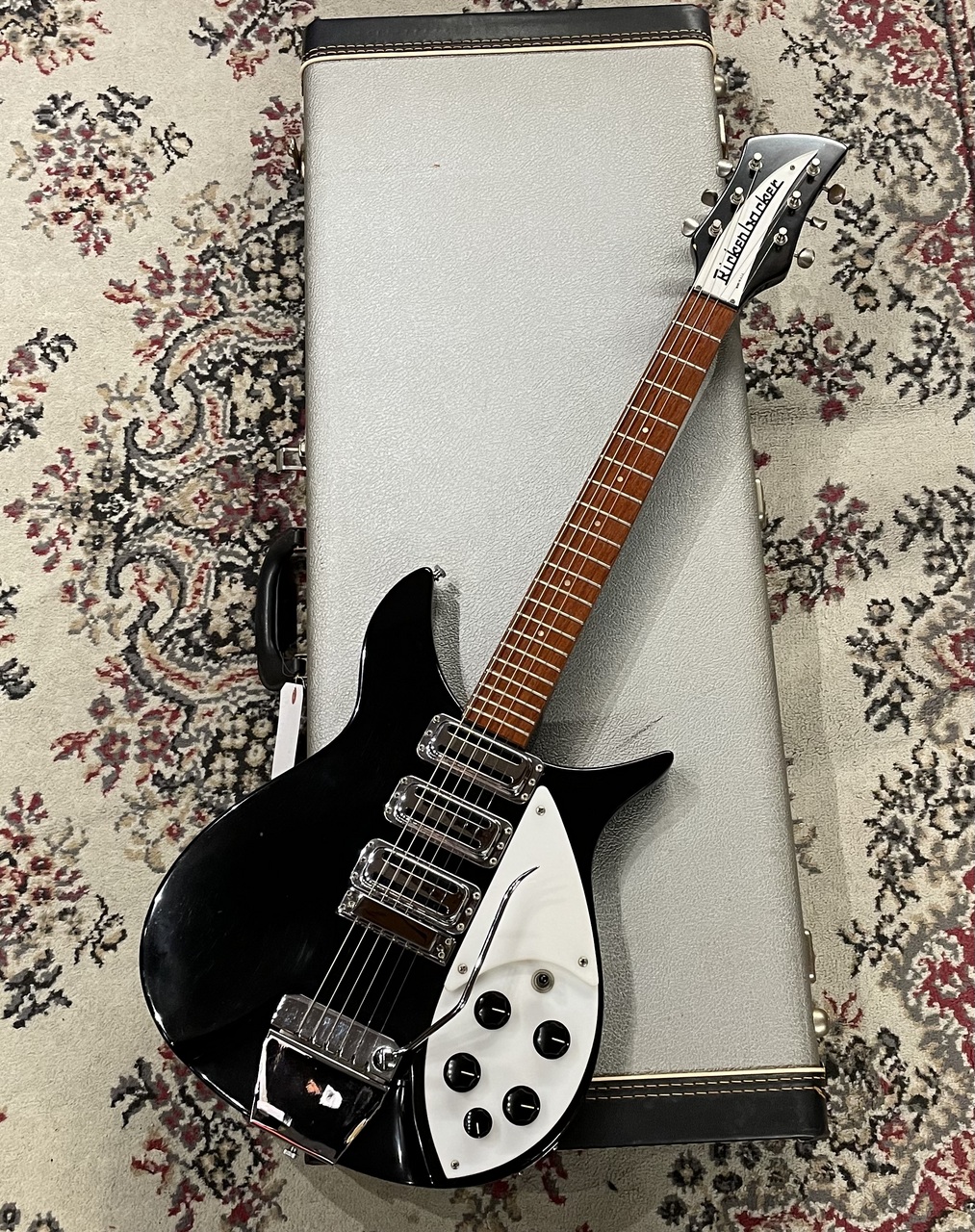 Rickenbacker 325 V63 (1995年製) Jetglo≒3.02㎏【分割48回無金利OK