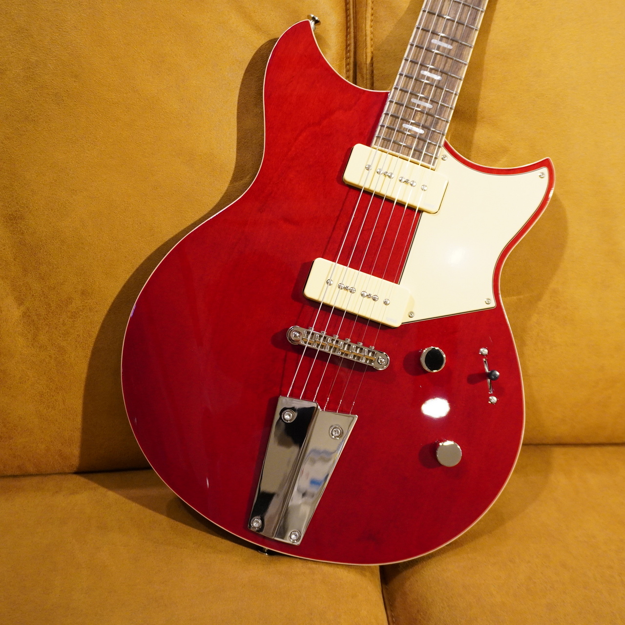 〈体幹体軸に　ライフチューナーRT　RED〉 WHITE Ver. YAMAHA RSS02T FRD（新品特価）［デジマートSALE］【楽器検索デジマート】