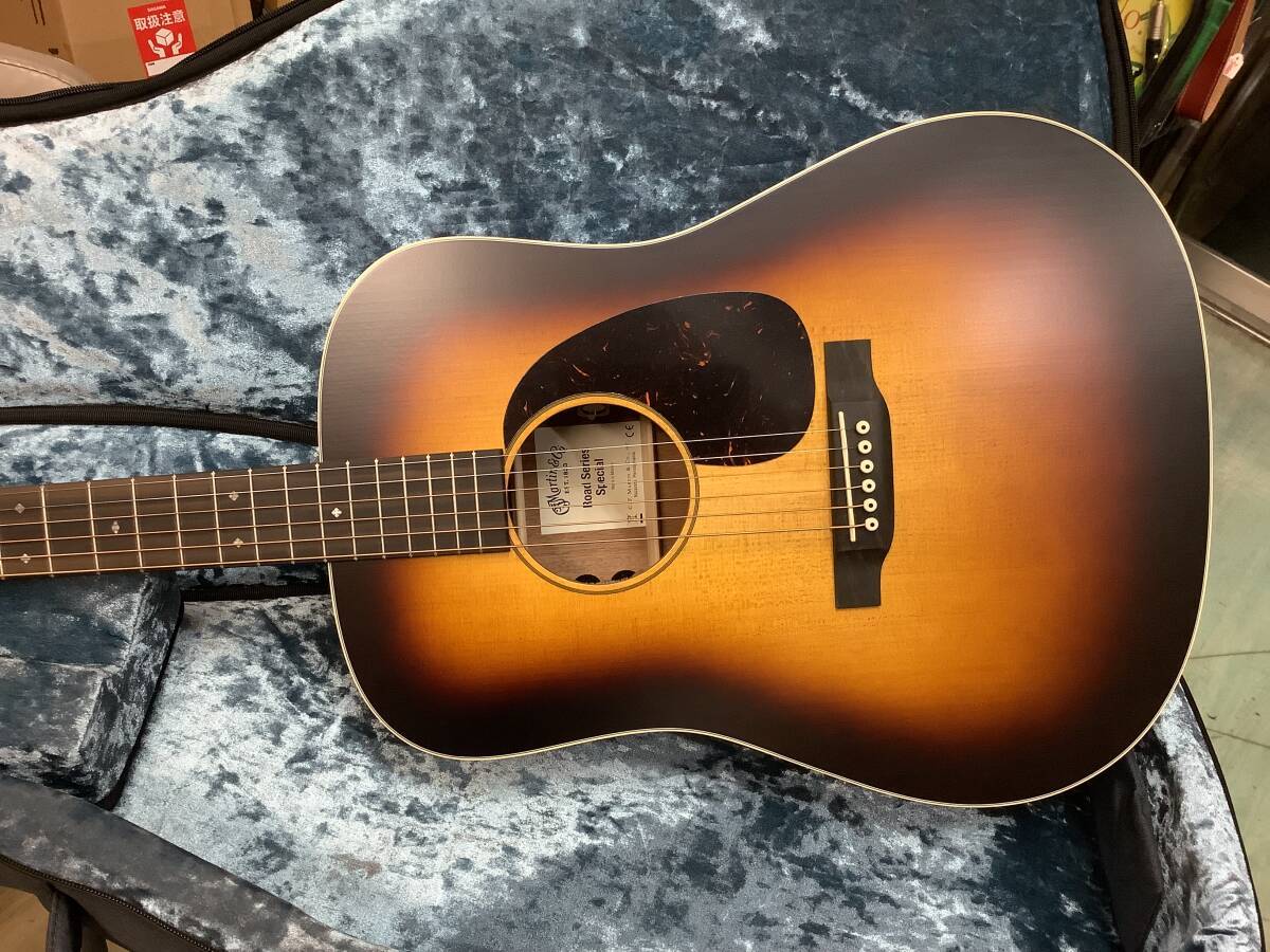 Martin D-10E Burst Special 【オール単板】【PU搭載】 限定仕様