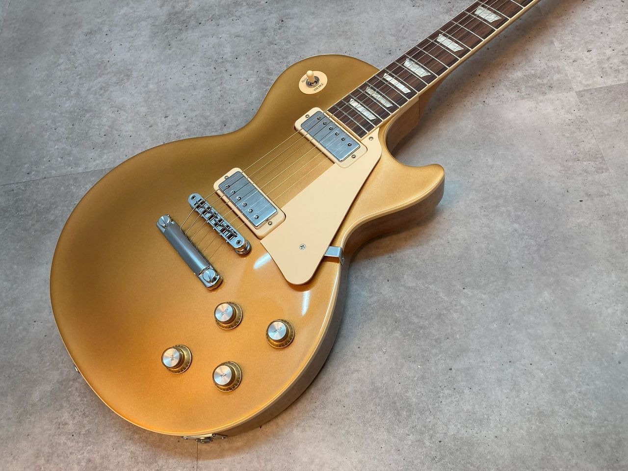 Gibson Les Paul Deluxe 70s Gold Top 2023【三重本店】（新品特価