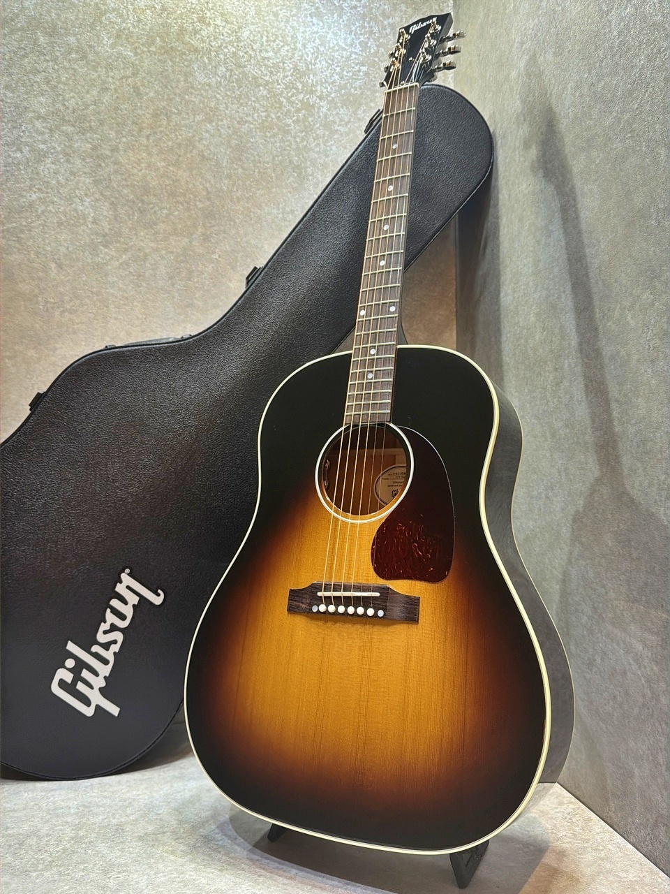 Gibson 【試奏動画あり】J-45 Standard VS #22125088【図太く迫力の