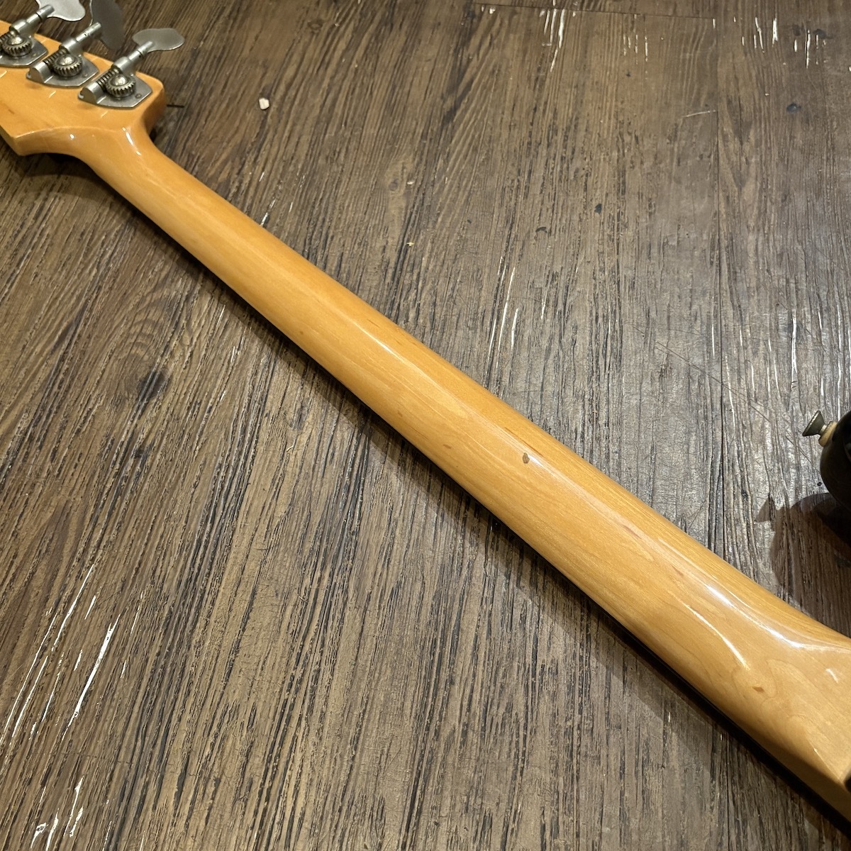 Heart・Man Jazz Bassタイプ Electric Bass（中古/送料無料