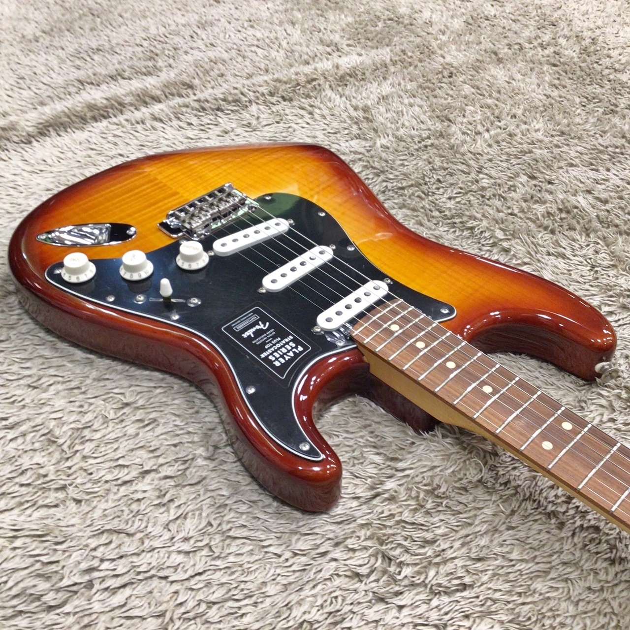 ★Fender Player Stratocaster 美品★ハードケース付 Amazon | Fender Player Stratocaster Left-Handed Candy Apple