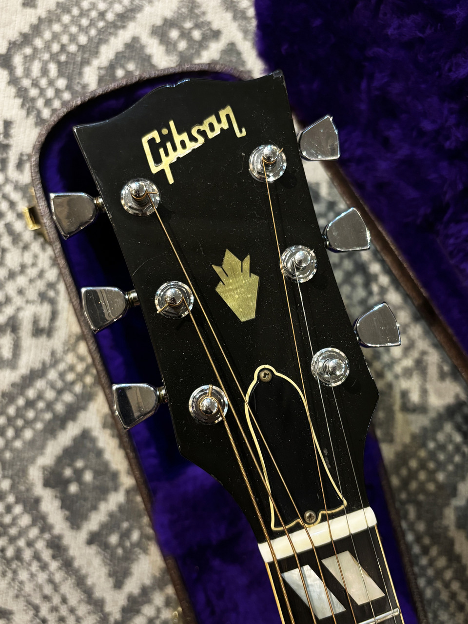 Gibson 1977 Dove Custom Ebony（ビンテージ）【楽器検索デジマート】