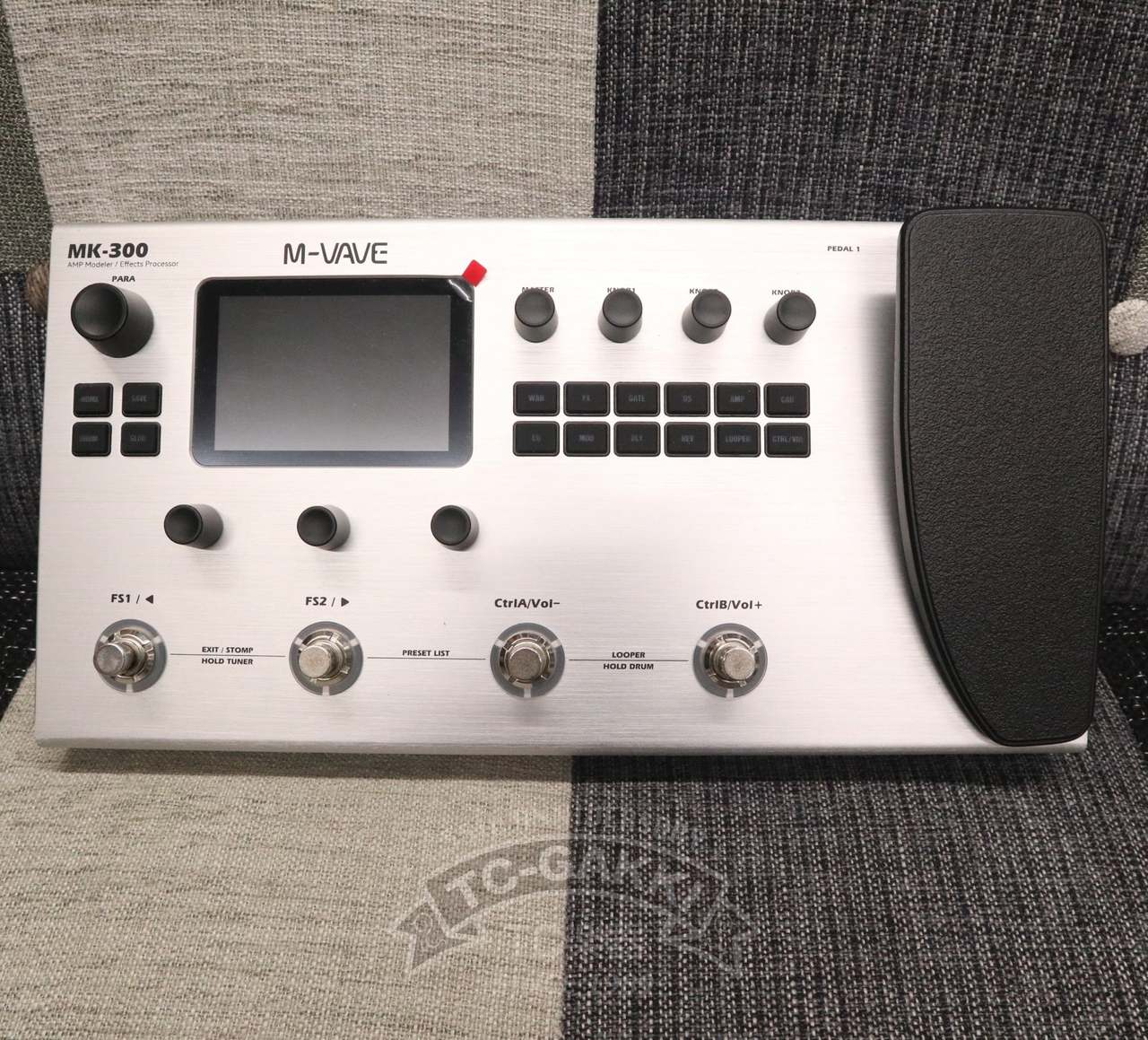 M-VAVE MK-300 GUITAR/BASS AMP MODELLER&EFFECTS PROCESSOR（中古