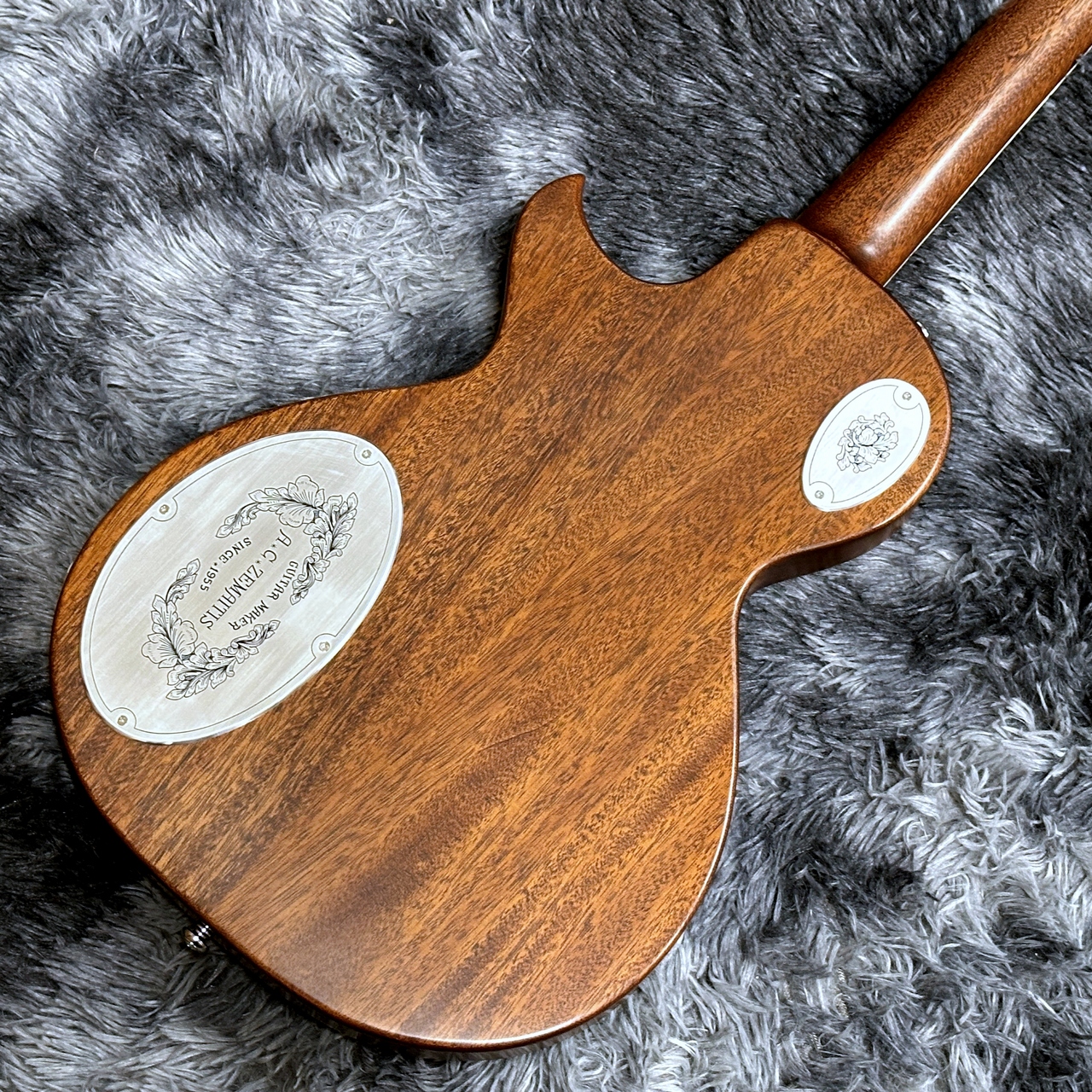 Zemaitis MFG-AC-24 Dragon & Heart Natural -Metal Front