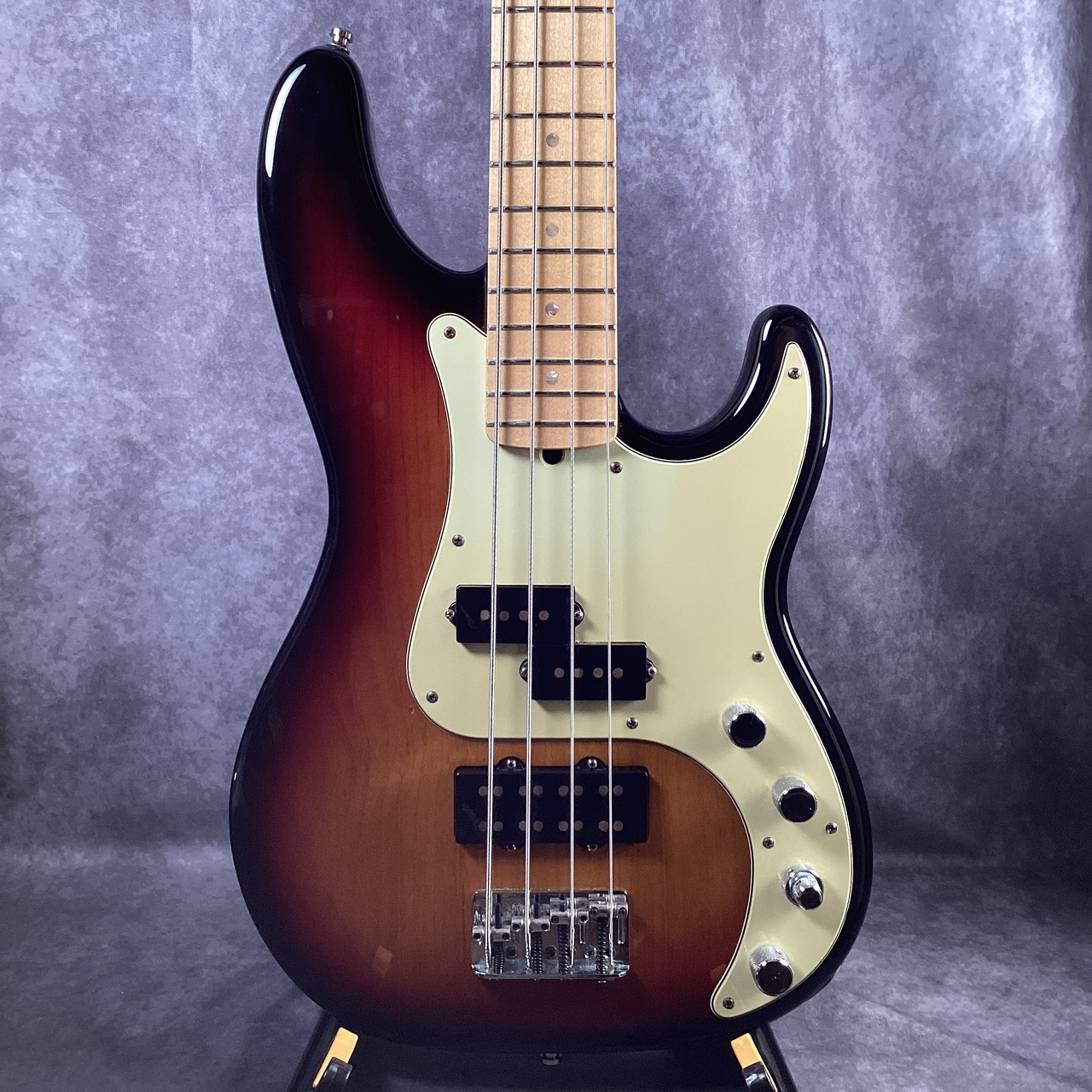 Fender American Deluxe Precision Bass（中古）【楽器検索デジマート】