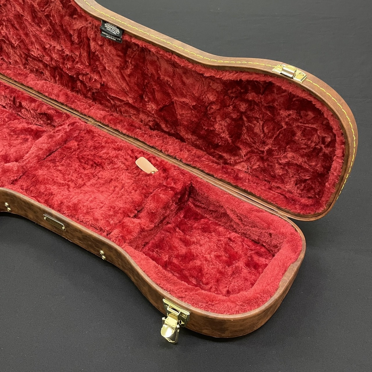 Fender Classic Series Poodle Case - Stratocaster /  Telecaster（B級特価）【楽器検索デジマート】