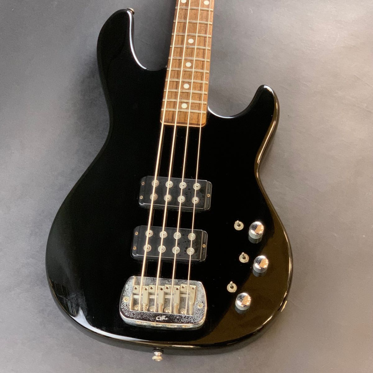 G&L L-2000 premium ブラック エレキベース G&L L-2000 premium ブラック エレキベース