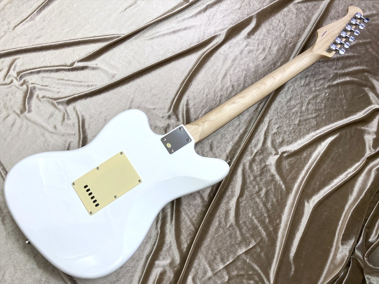 LEGEND LJM-Z TT WHWH ジャズマスタータイプ（新品）【楽器検索
