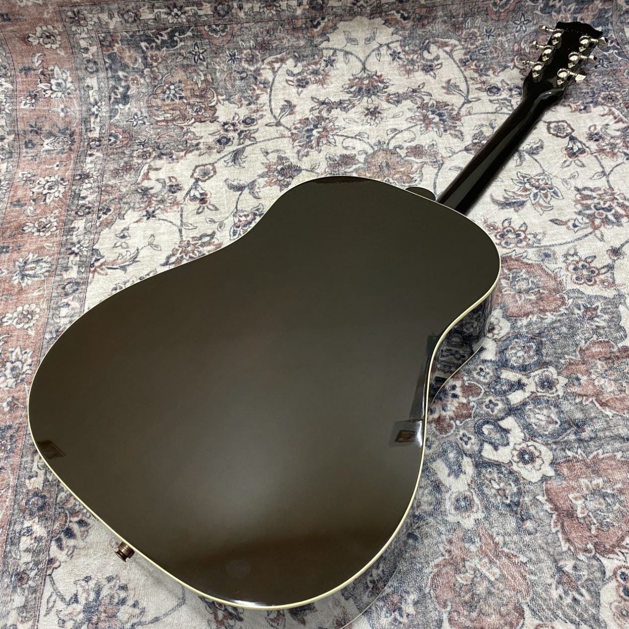 Gibson J-45 Standard 2024 Vintage Sunburst Guitar 3128