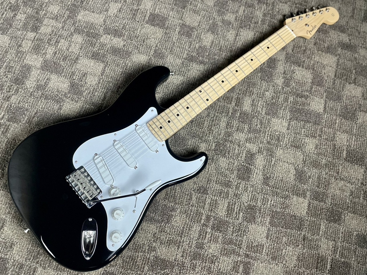 Fender Japan ST54-95LS Black #Q058565 ハードケース付（中古）【楽器