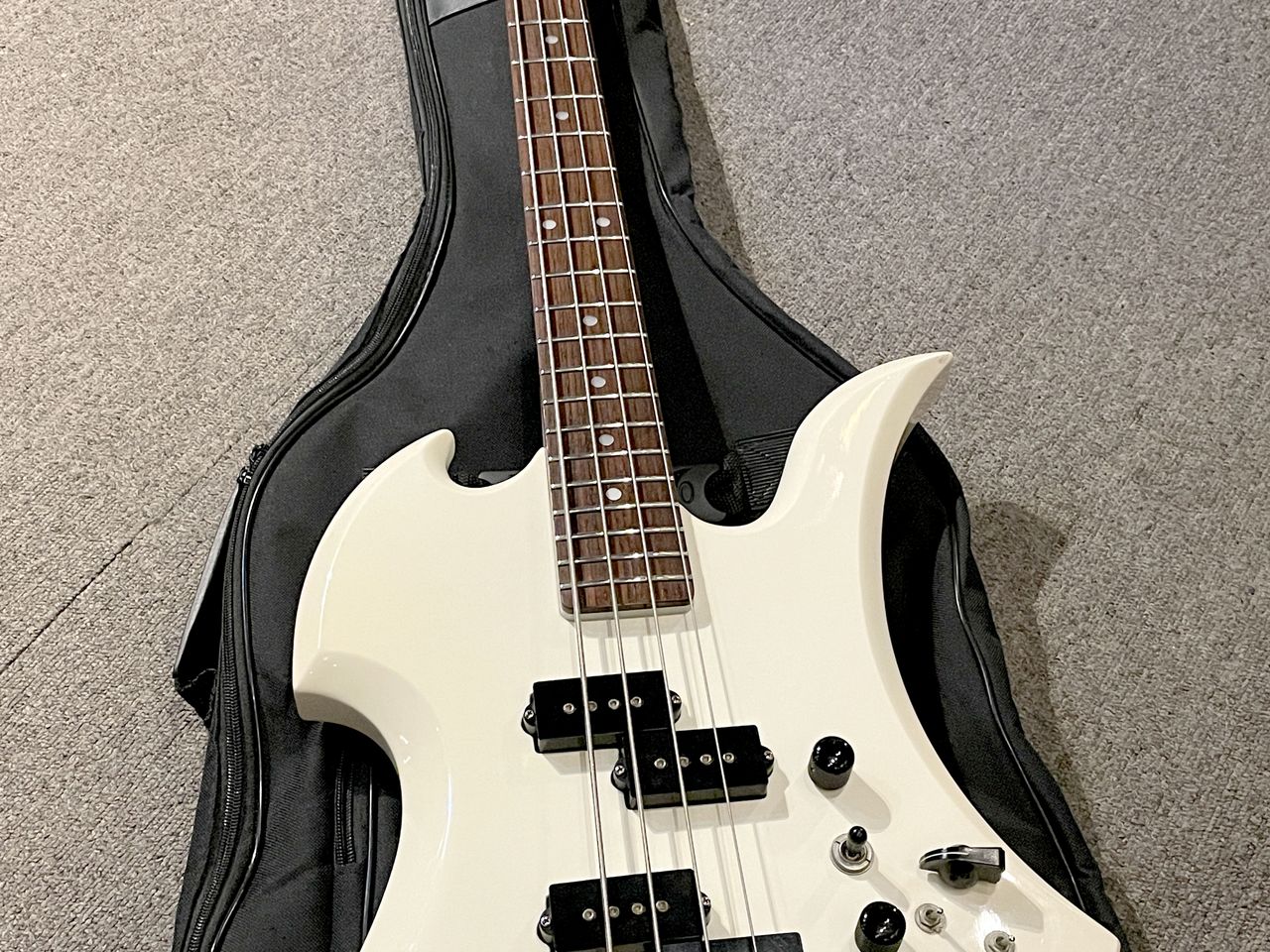 BC Rich Japan NJ MB-20 Mockingbird Bass