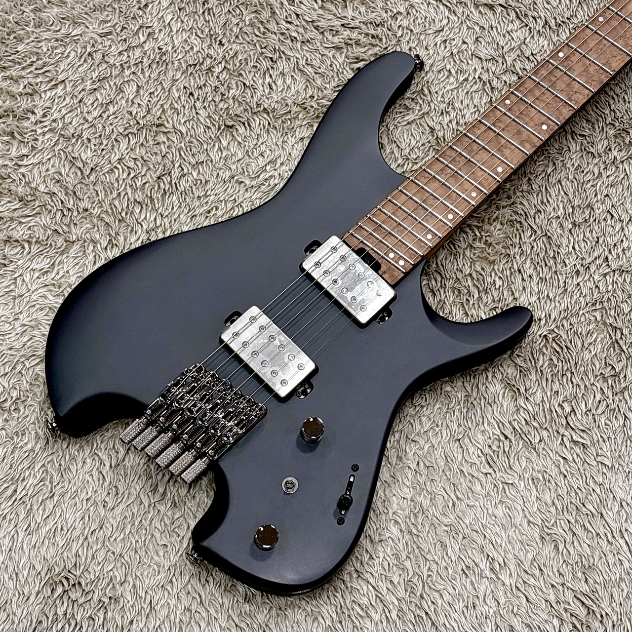 Ibanez QX52-BKF アイバニーズ　Qシリーズ Ibanez QX52-BKF(Black Flat) -Q Series-【SPOTモデル】【約2.2